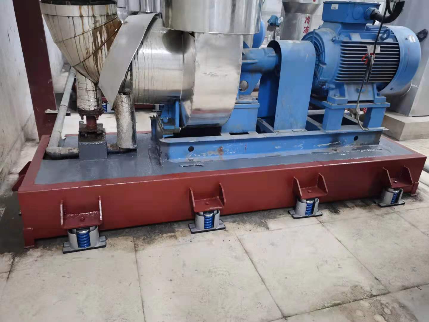 金諾減振器深圳證券大廈水泵房治理設備噪聲工程